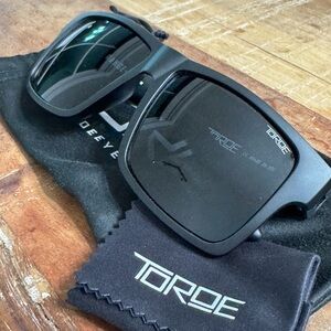 TOROE Eyewear Range XL Polarized Sunglasses Black Matte Sport Wrap Shield